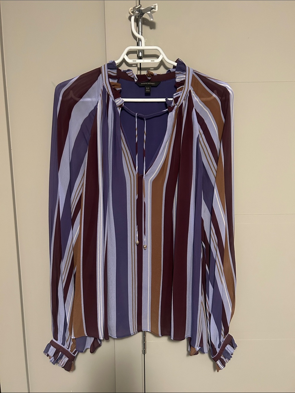 Banana Republic Balloon Sleeve Top